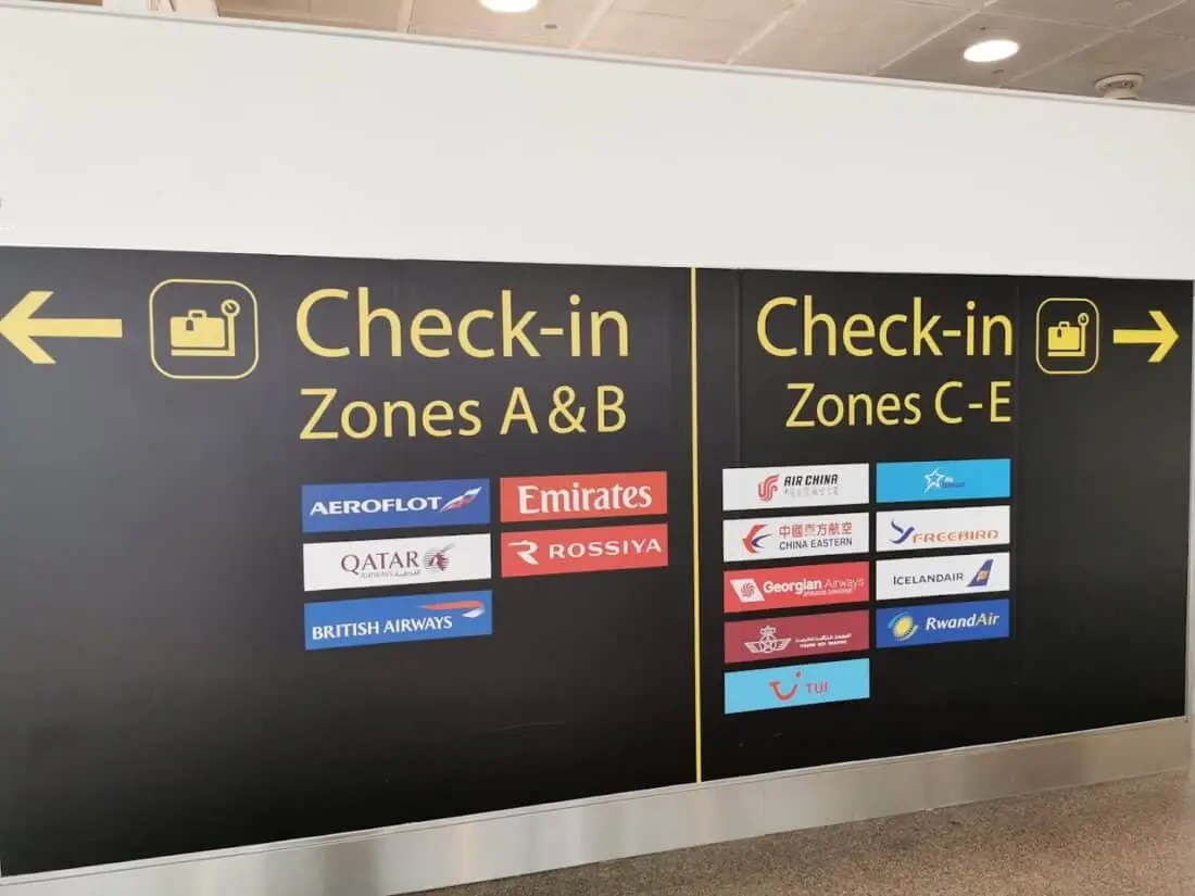 Gatwick ohne Jetblue Schild