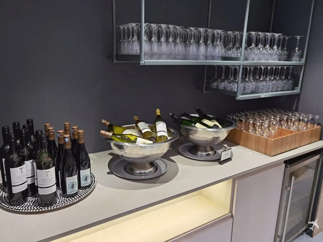 Finnair Business Lounge Helsinki Wein