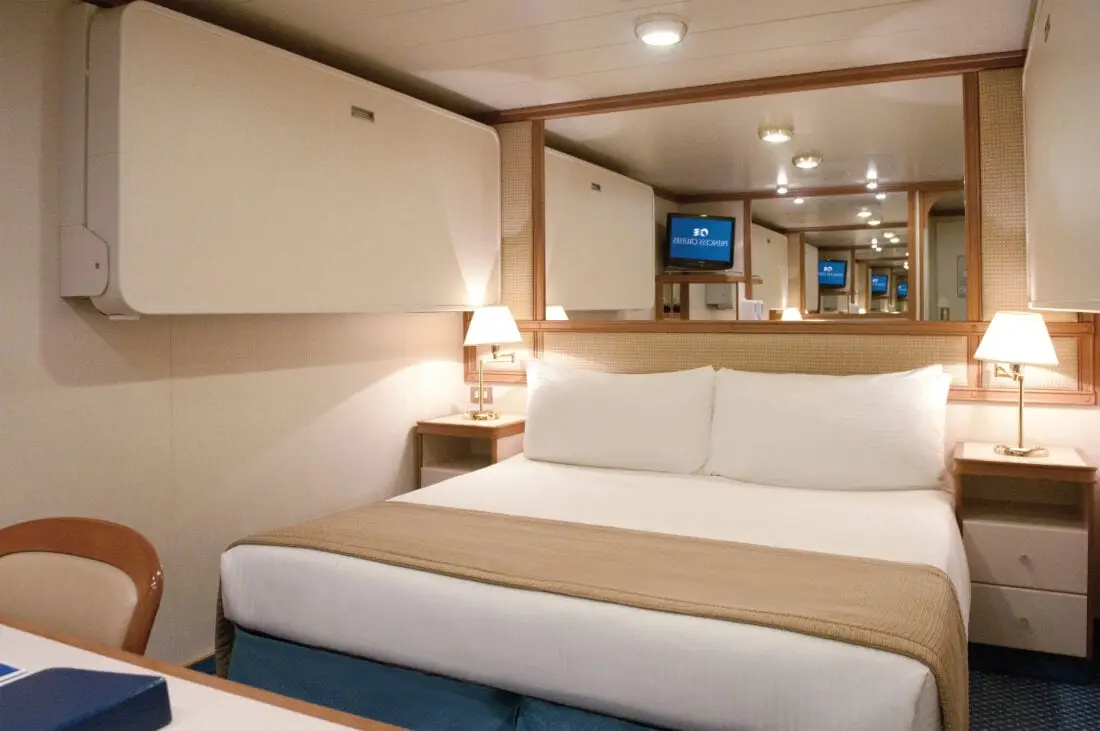 Interior CROWN PR1