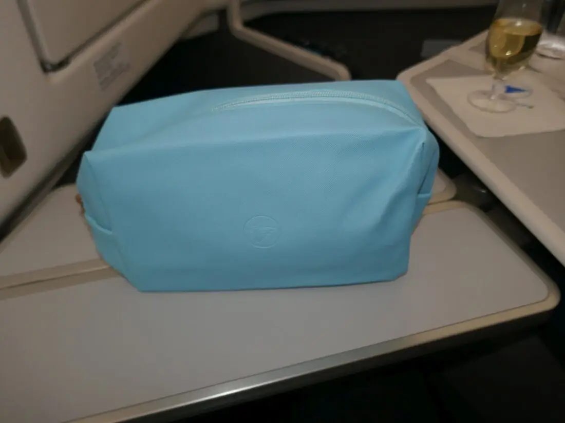 MIAT Business Class 16 Amenity Kit