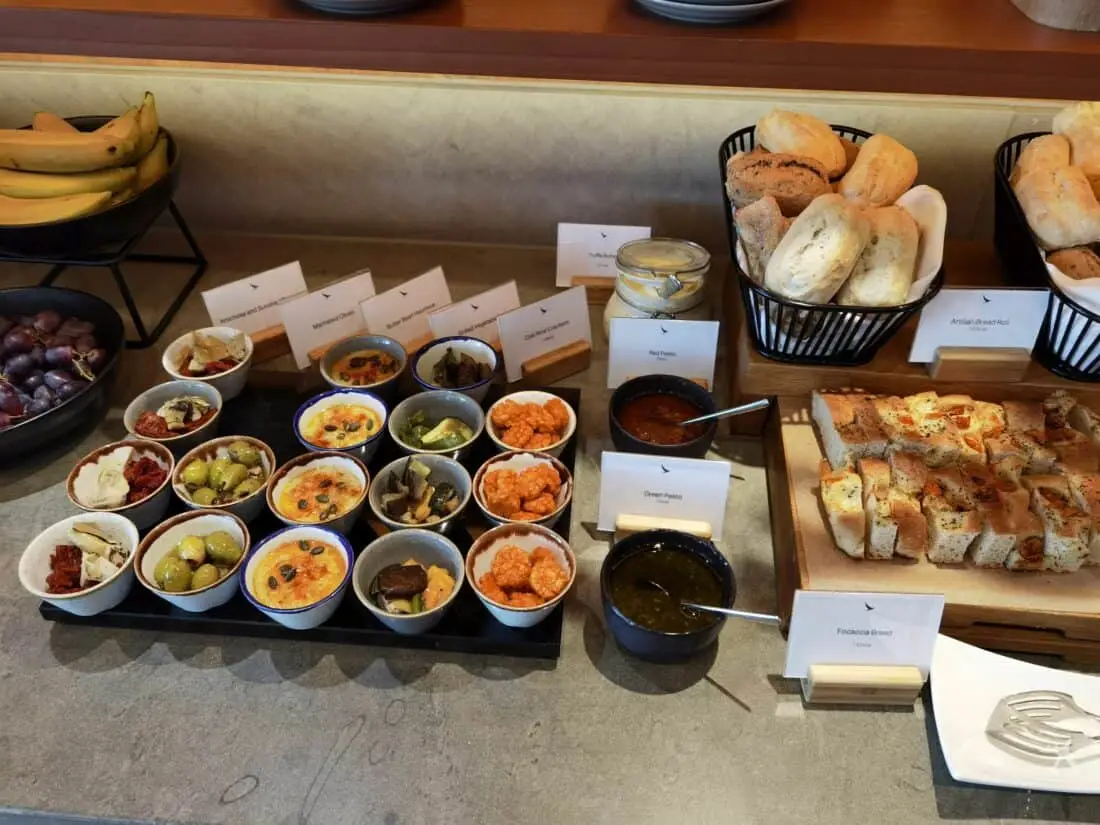 CX F Lounge LHR Pantry 4