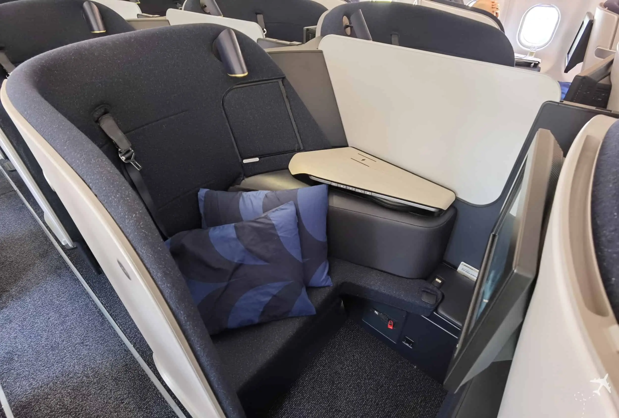 Finnair Business Class HEL JFK Sitz Weitwinkel