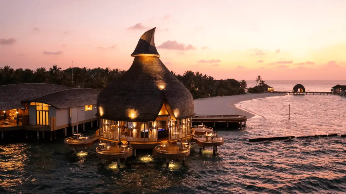 OUTRIGGER Maldives Maafushivaru Resort Moodhu Grill