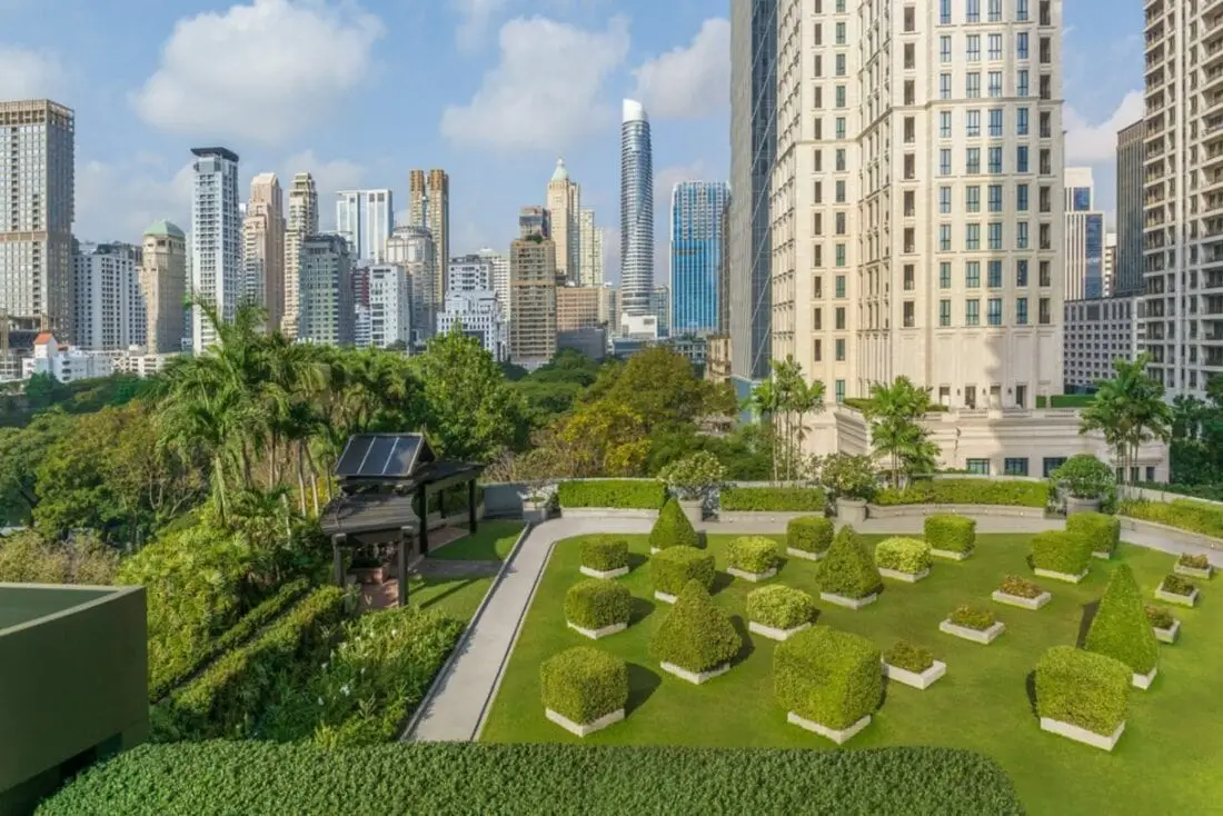 athenee bangkok drone garden 28791 Classic Hor