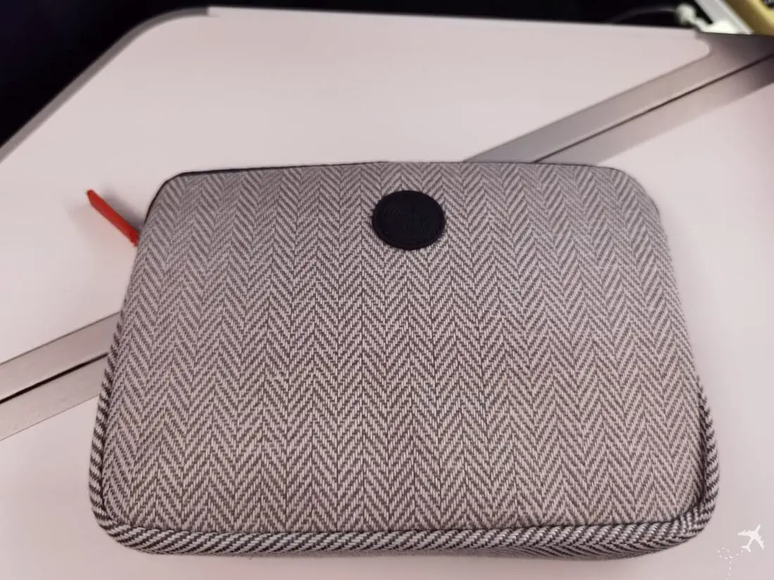 AF Business CDG ICN Amenity Kit