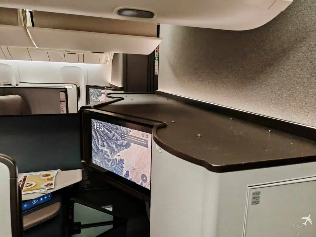 CX Aria Suite 777 Ablage vorn