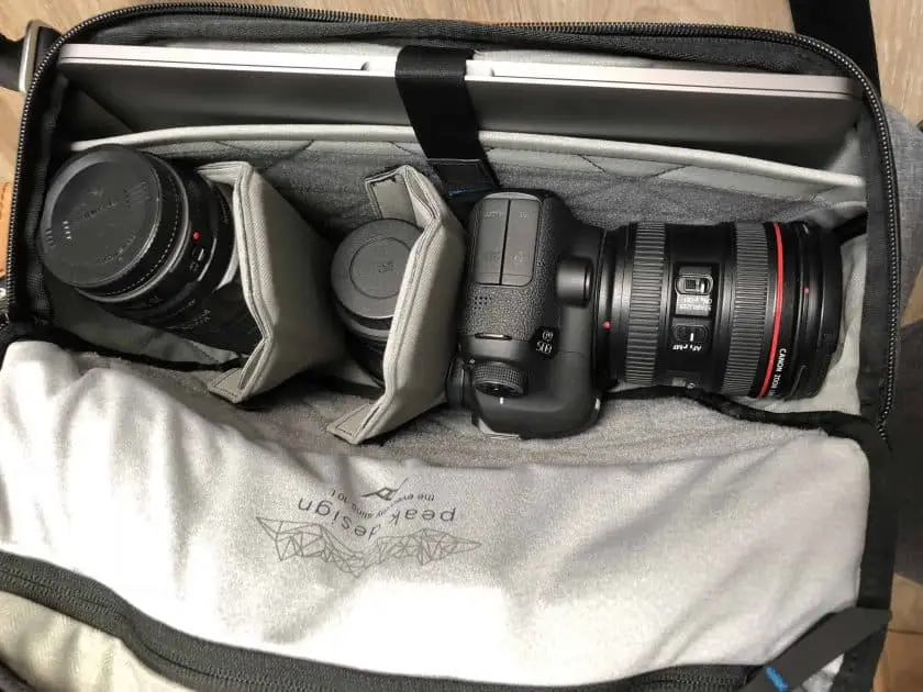 Peak Design Everyday Sling filled