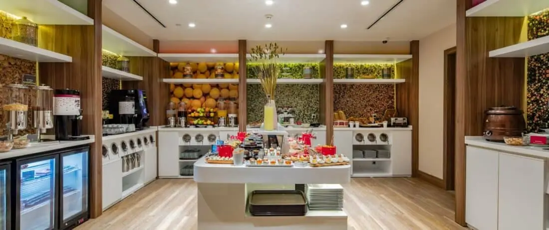 breakfast area hilton kahraman