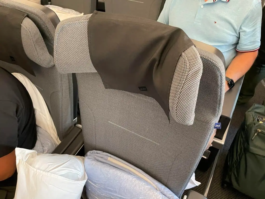 SAS Premium Economy LAX CPH Review Sitz Kopfstuetze 1