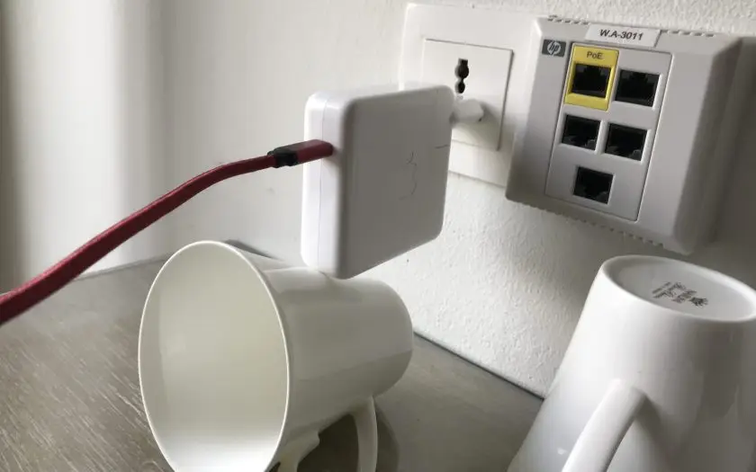 Bewertung Hilton Garden Inn Bali Ngurah Rai Airport Room Loser Stecker