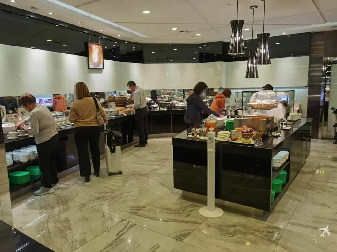 EVA Air Infinity Lounge TPE Buffet
