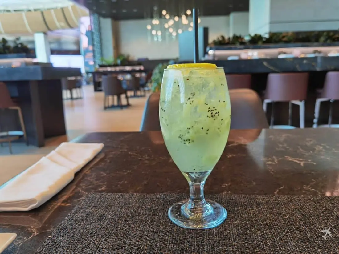 QR Al Mourjan Lounge DOH Garden Kiwi Mocktail 1
