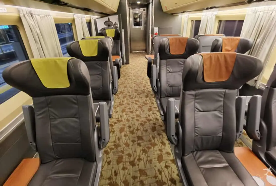 Via Rail Toronto Ottawa Kabine Sitze