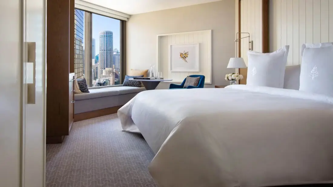 Four Seasons Sydney deluxe city room