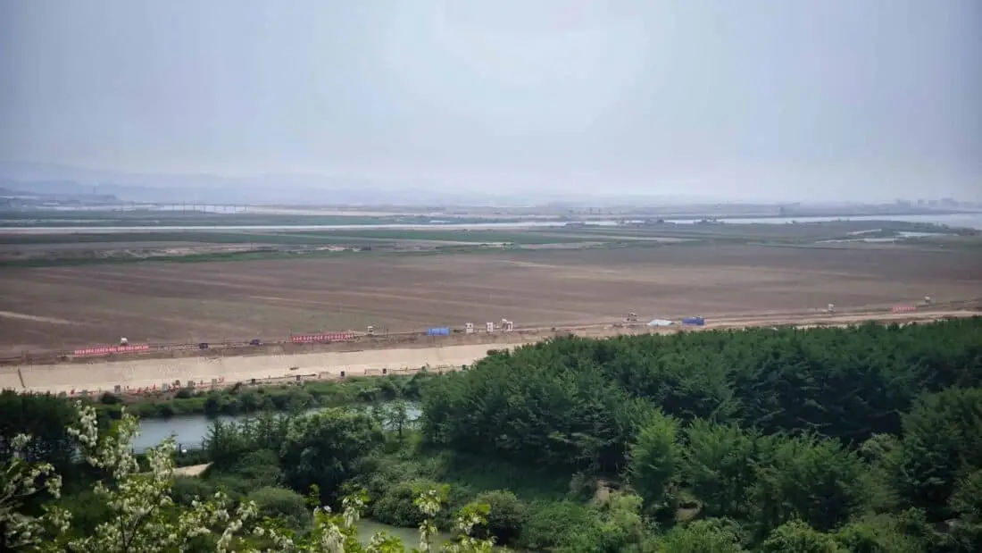 Dandong Kontrast Grün Trocken