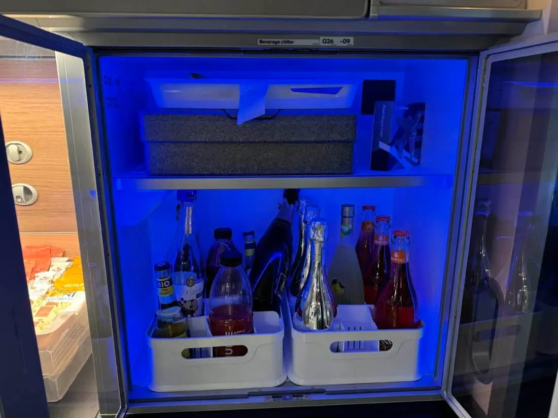 Lufthansa Allegris Business Suite Kuehlschrank