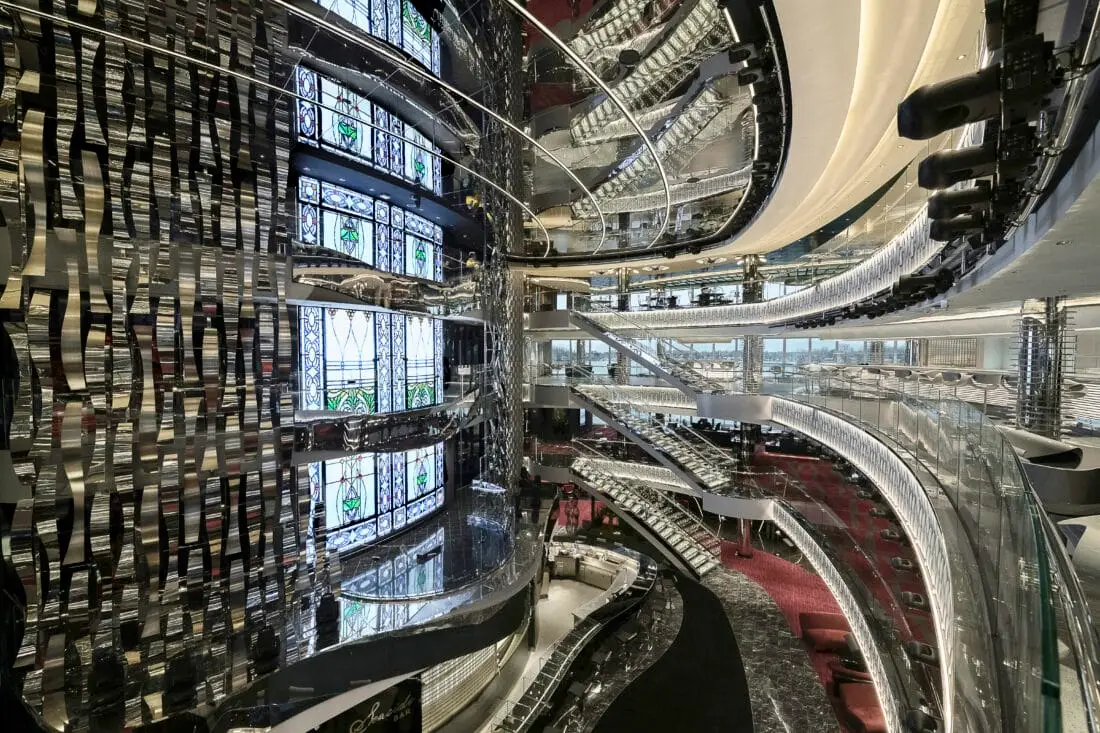 MSC Seaside, atrium