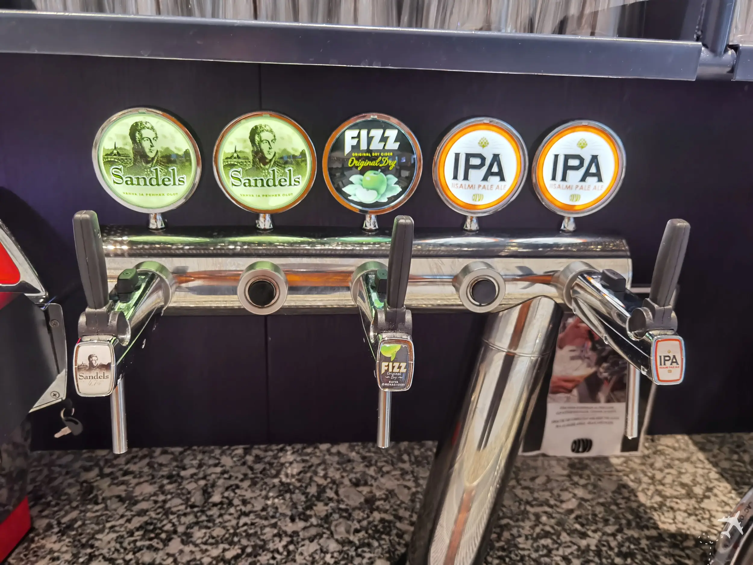 Finnair Business Lounge Helsinki Biere
