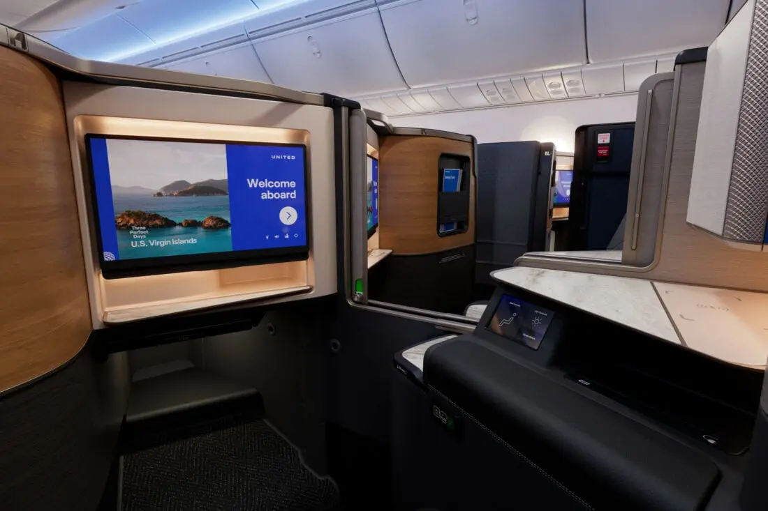 United Polaris Sitz neu
