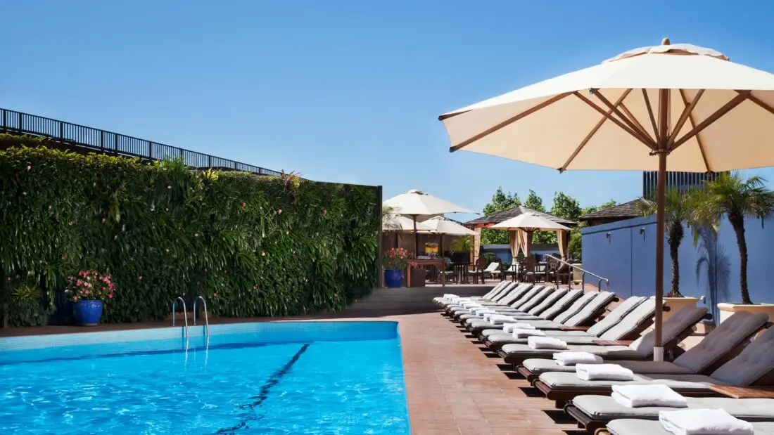 Four Seasons Sydney Outdoor Pool