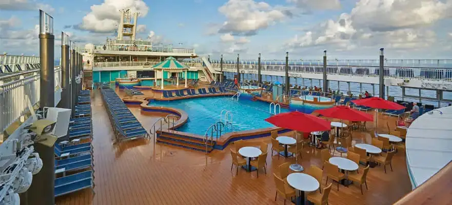 Norwegian Pearl - Pooldeck