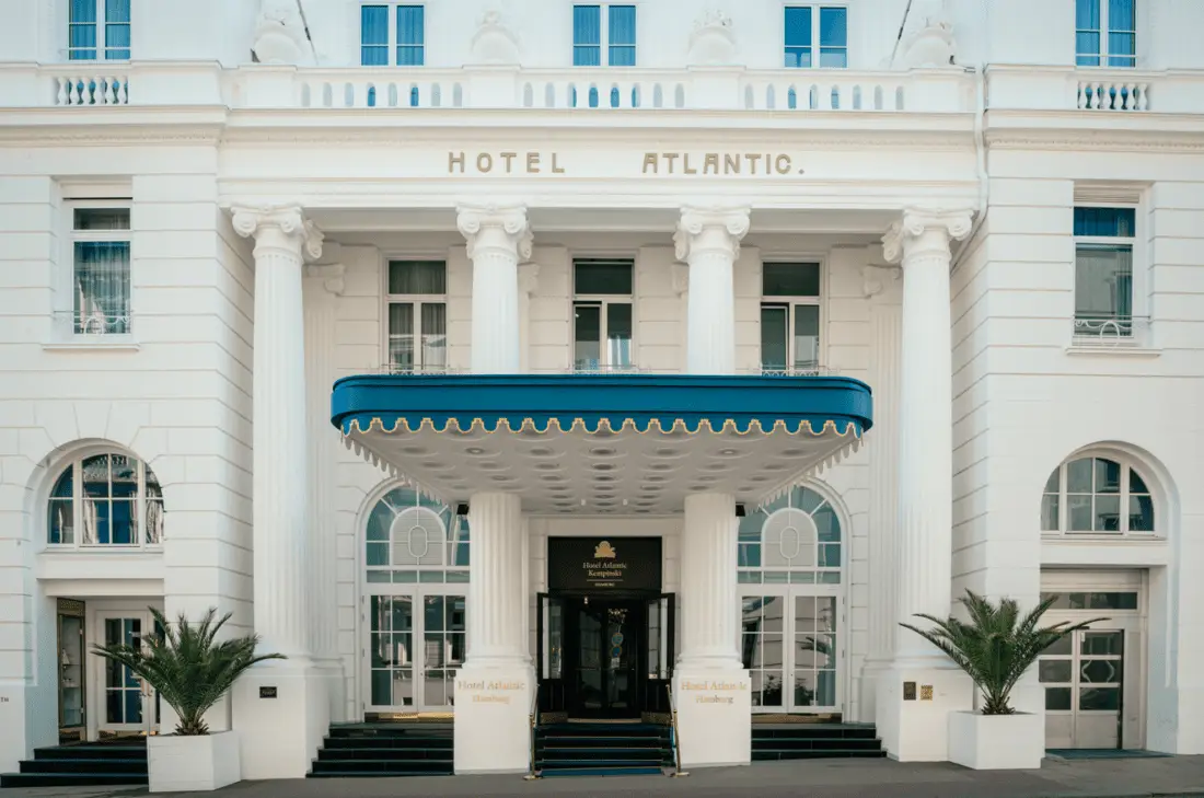 atlantic hamburg entrance