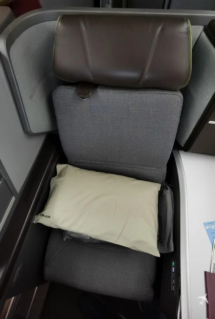 EVA Air Business TPE MUC Sitz hochkant