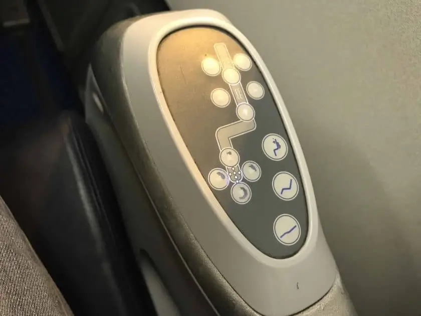 Bewertung EgyptAir Business Class A330 BKK CAI Sitzeinstellungen