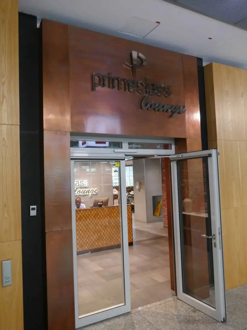 MIAT Business Class 2 Lounge FRA