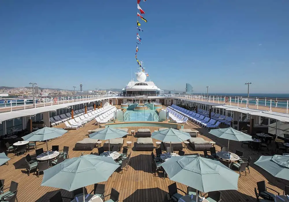 Seven Seas Mariner - Pooldeck