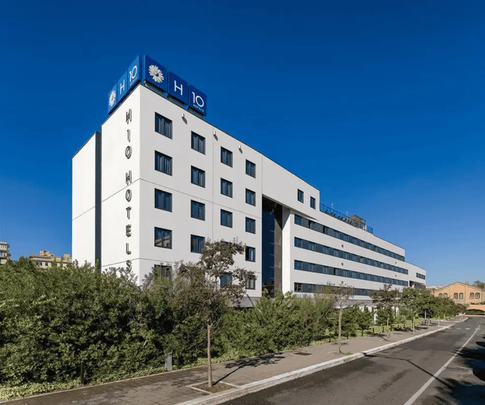 H10 Roma Città Outside View
