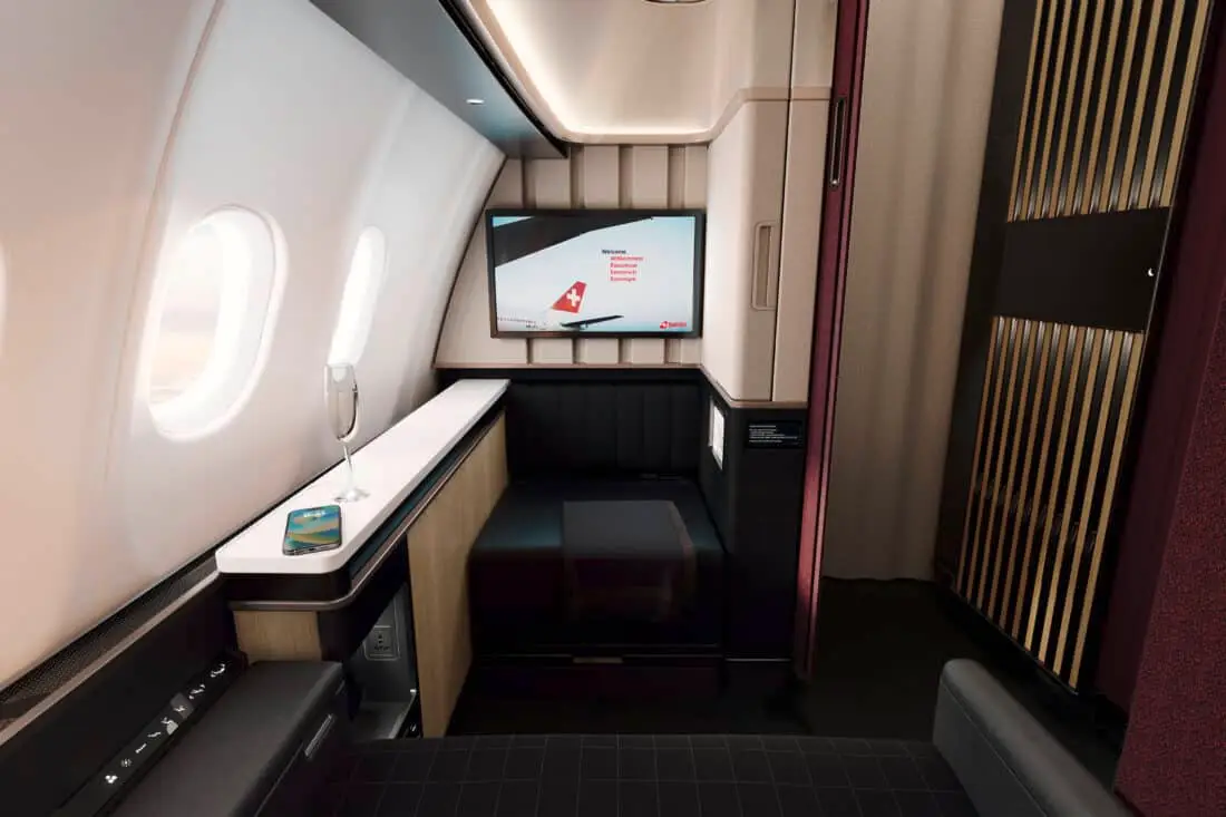 Neue Swiss First A330 1