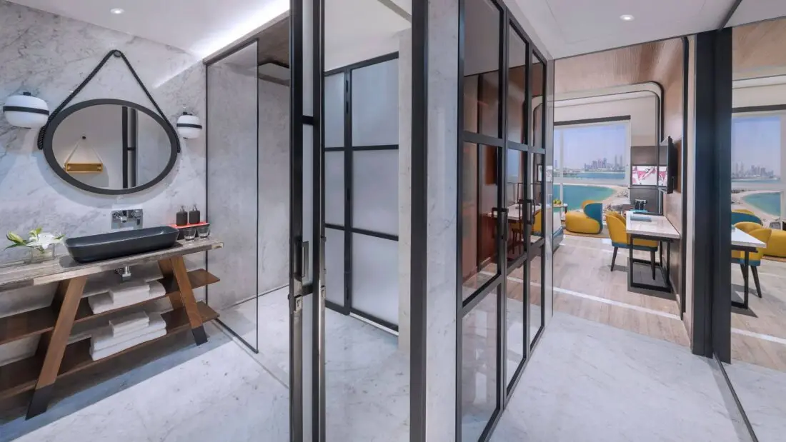 Andaz Dubai P033 Standard Twin Guestroom Entrance.16x9