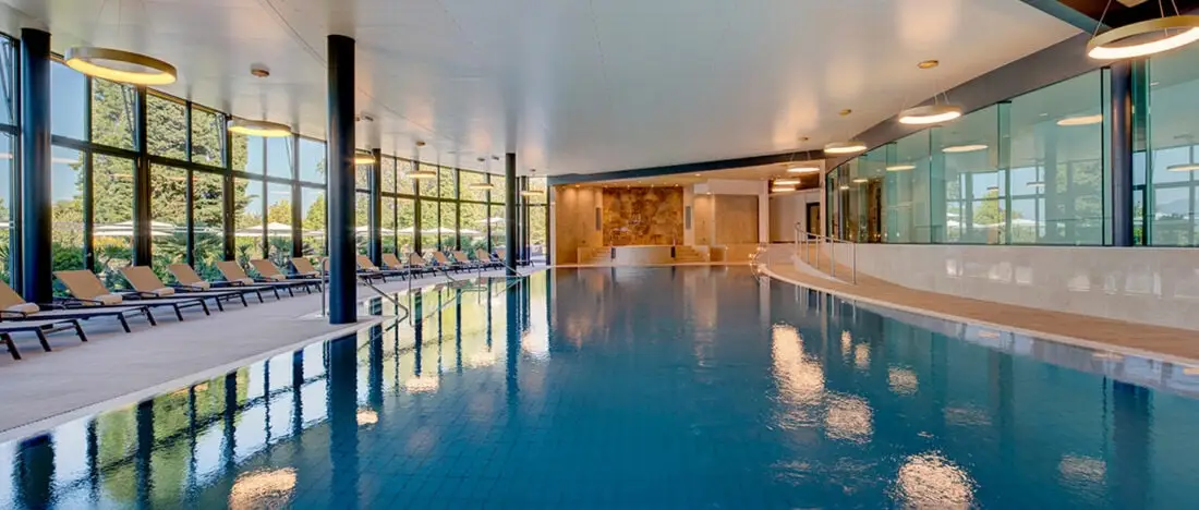 Fairmont Montreux 1440x612 aquagym