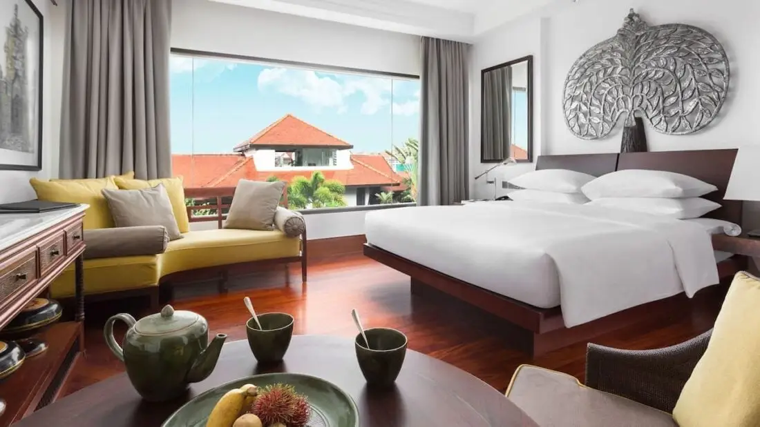 Park Hyatt Siem Reap P142 Park View King Bedroom.16x9
